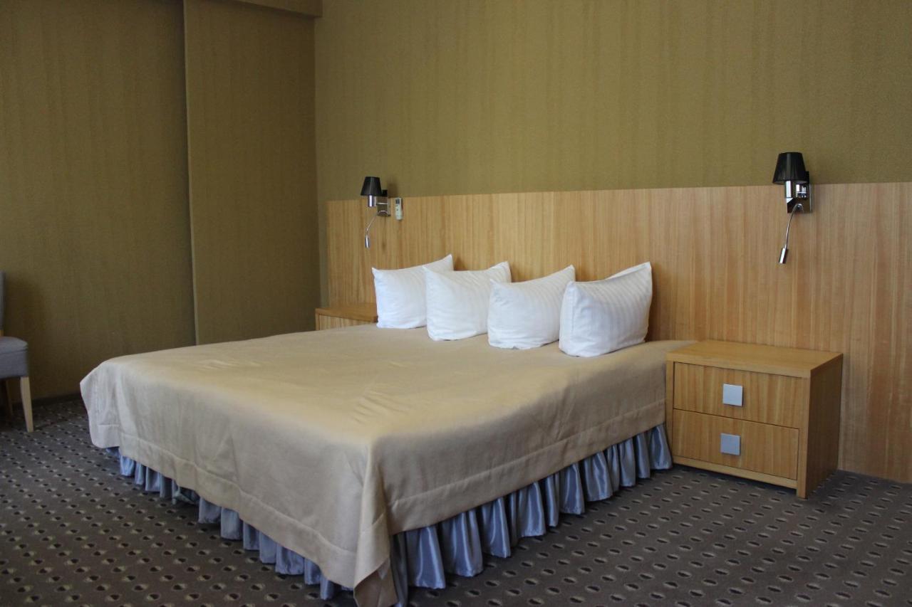 Hotel Kolobok Kniahynynok Zewnętrze zdjęcie