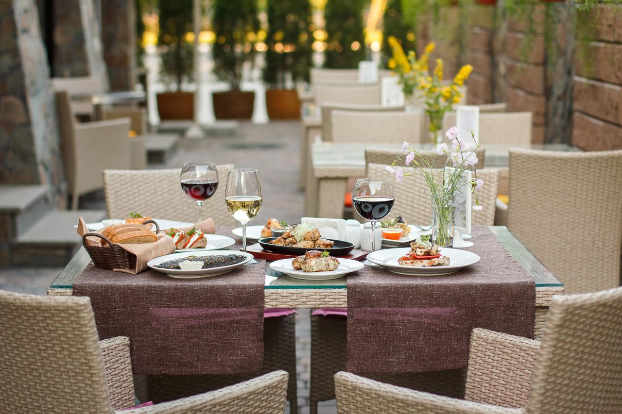 Hotel Kolobok Kniahynynok Zewnętrze zdjęcie